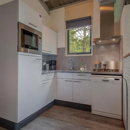 Luxurious Villa With Sauna Weert